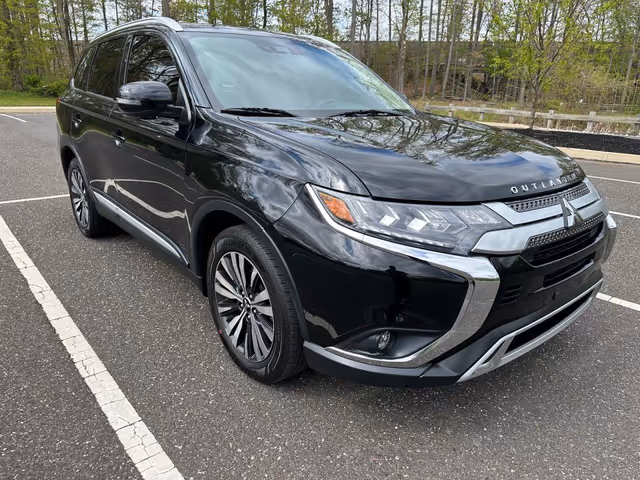 Mitsubishi Outlander - фото 3