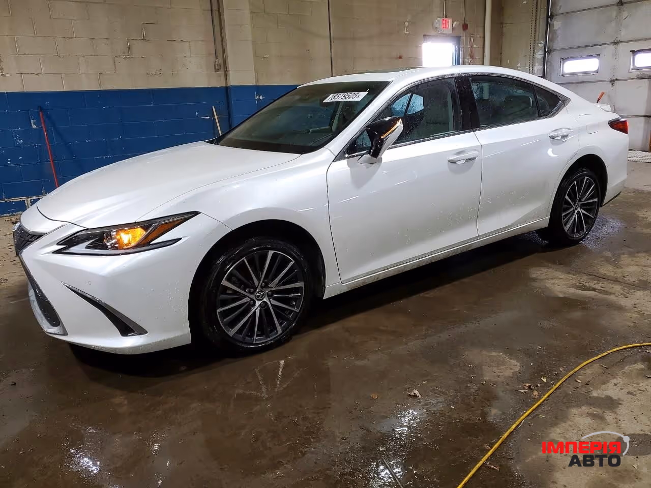 Lexus IS - фото 2
