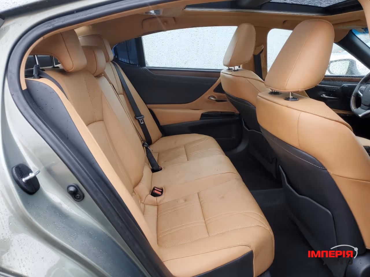 Lexus ES - фото 8