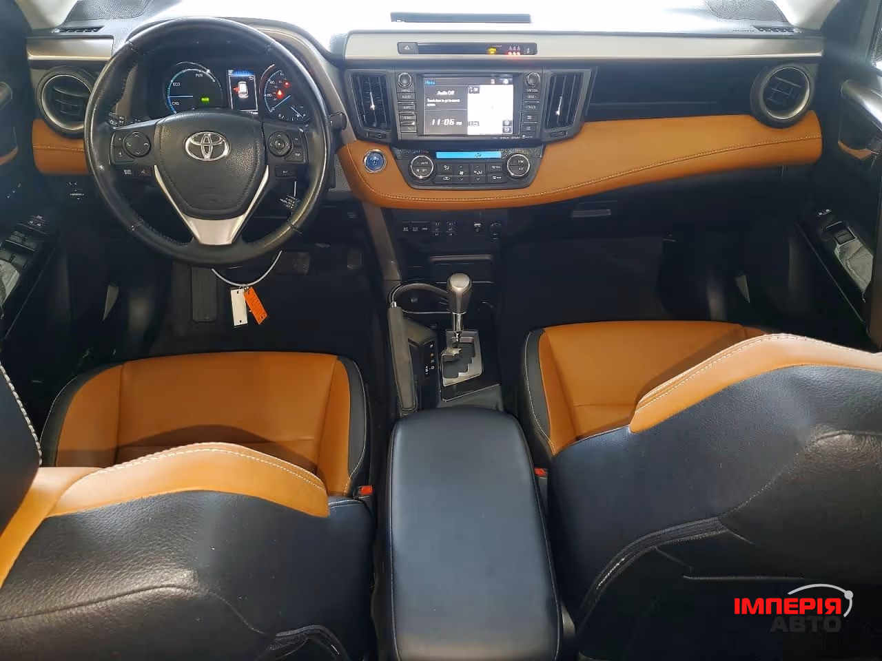 Toyota RAV4 - фото 7
