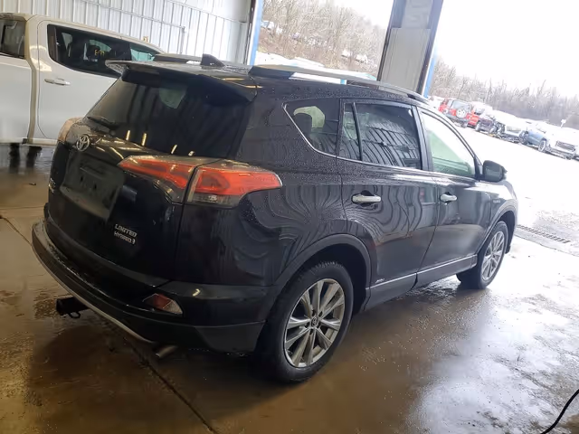 Toyota RAV4 - фото 4