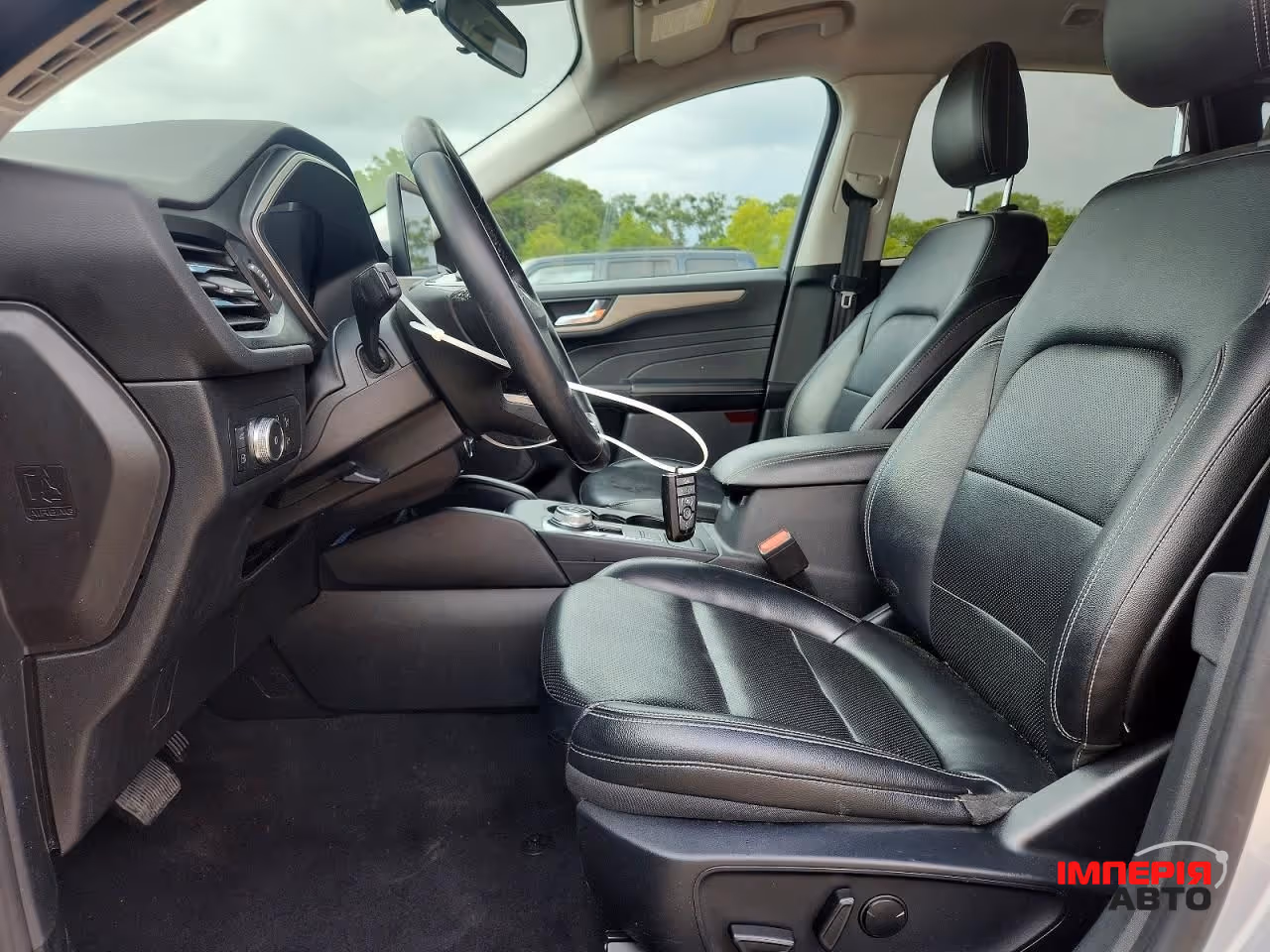 Ford Escape - фото 8
