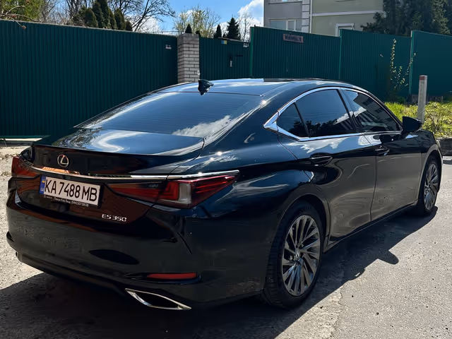 Lexus ES - фото 5