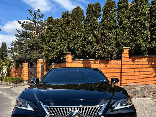 Lexus ES - фото 2