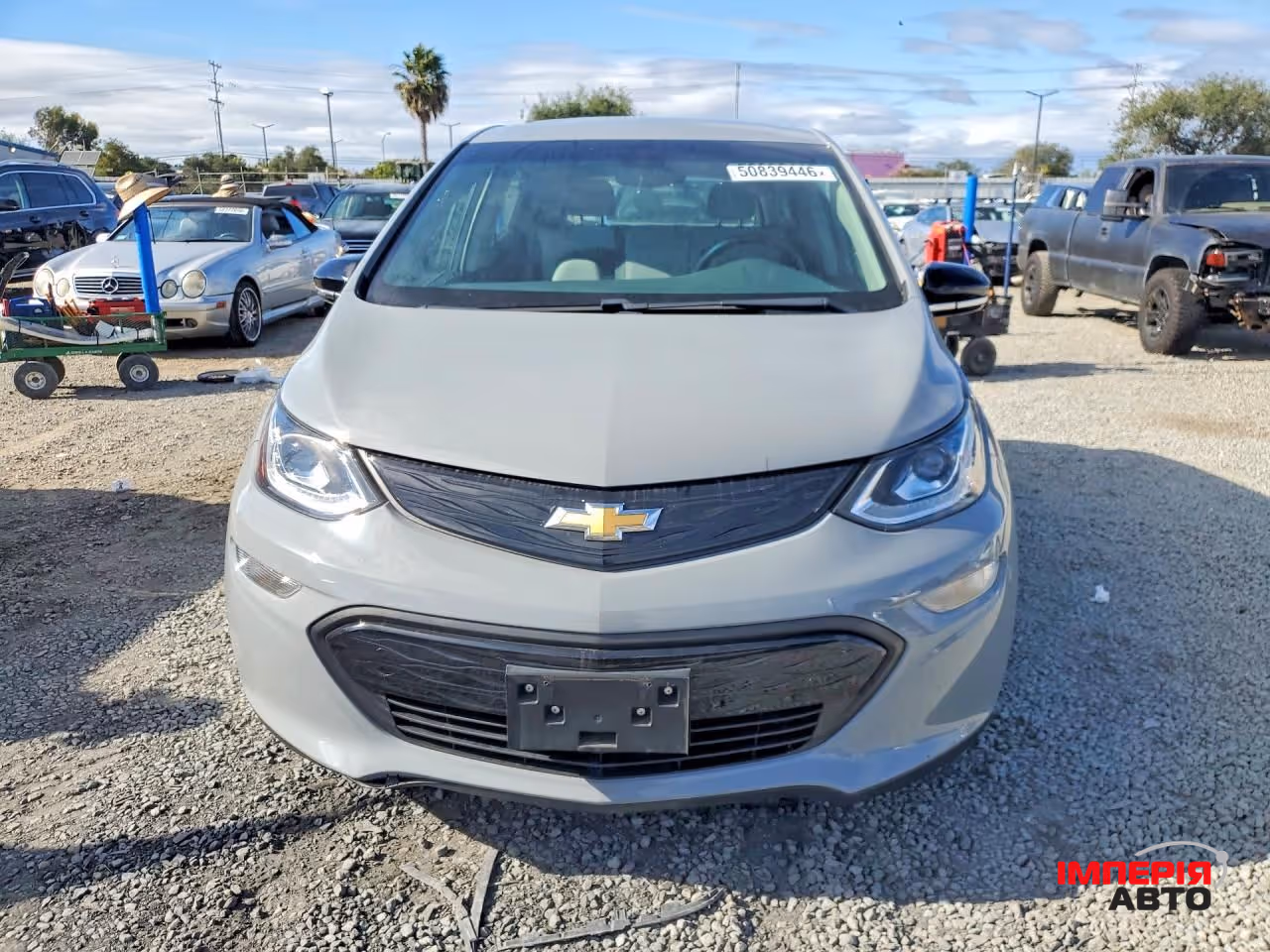 Chevrolet Bolt EUV - фото 1