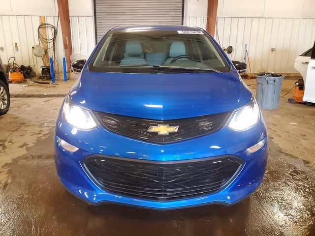 Chevrolet Bolt EUV - фото 1