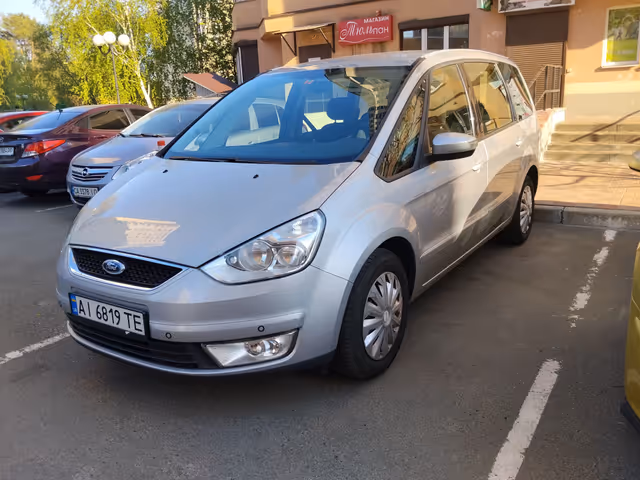 Ford Galaxy - фото 2
