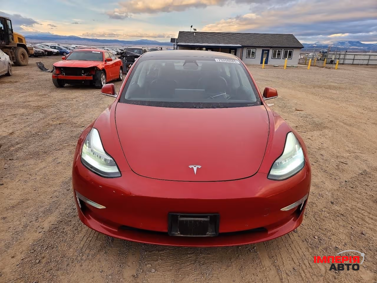 Tesla Model 3 - фото 1