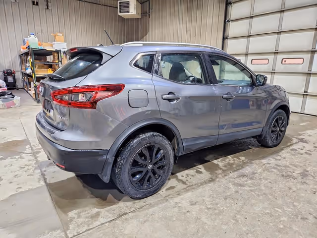 Nissan Rogue - фото 4