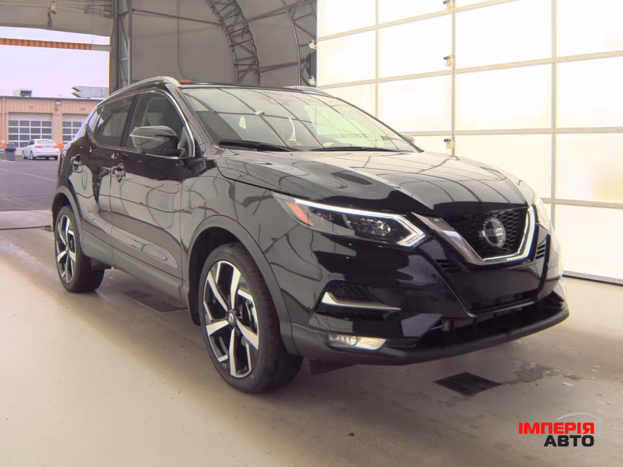 Nissan Rogue Sport - фото 2