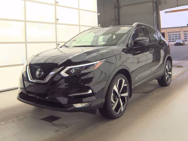 Nissan Rogue Sport - фото 1