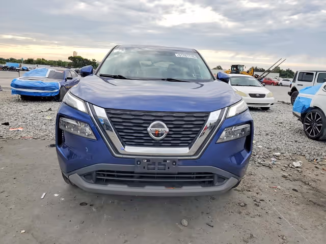 Nissan Rogue - фото 1