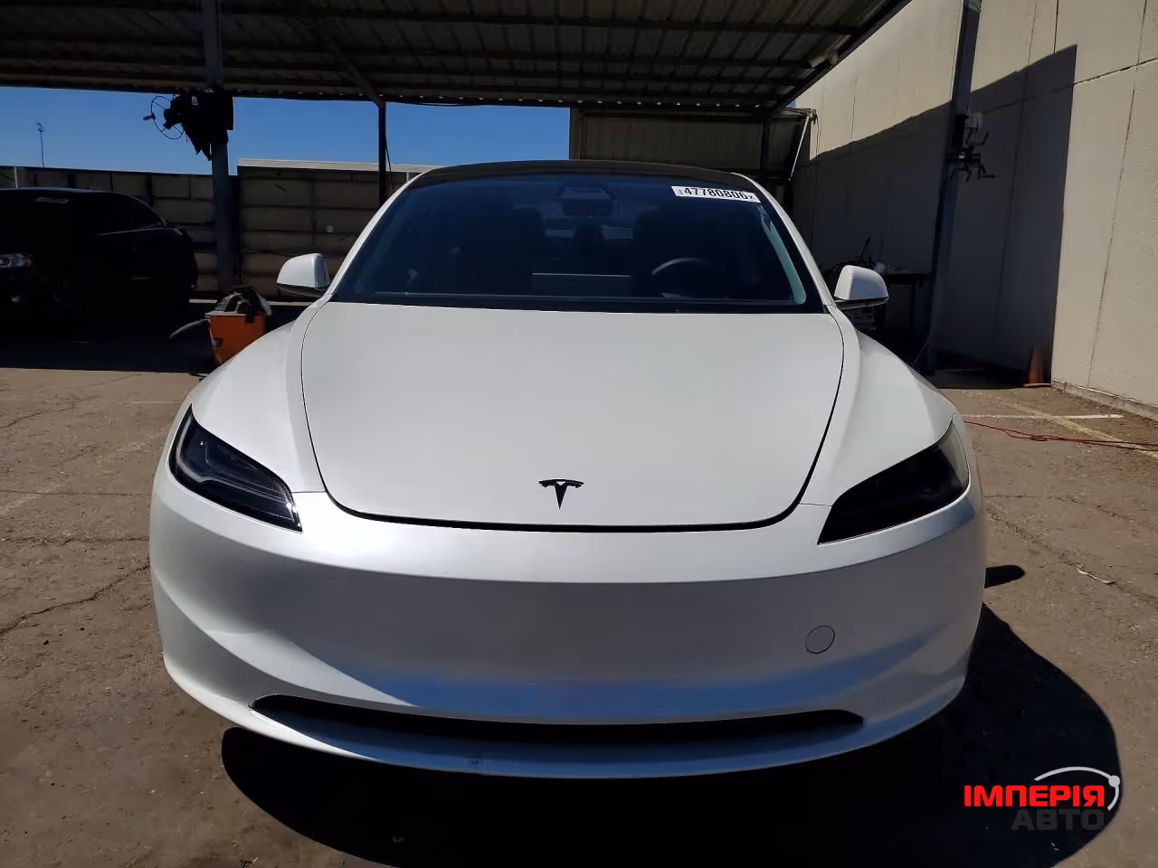 Tesla Model 3 - фото 1
