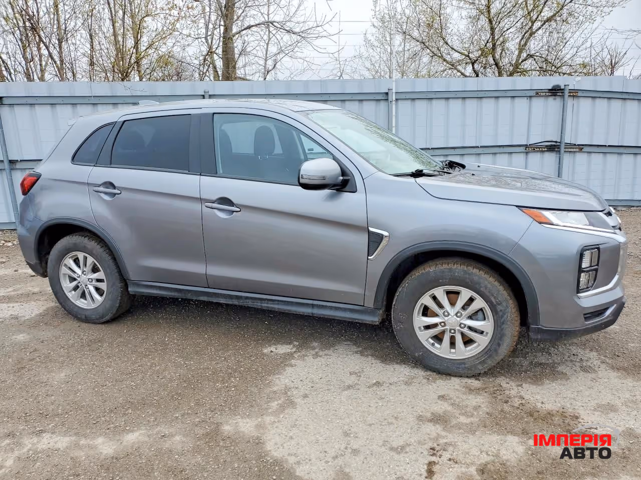 Mitsubishi Outlander Sport - фото 1