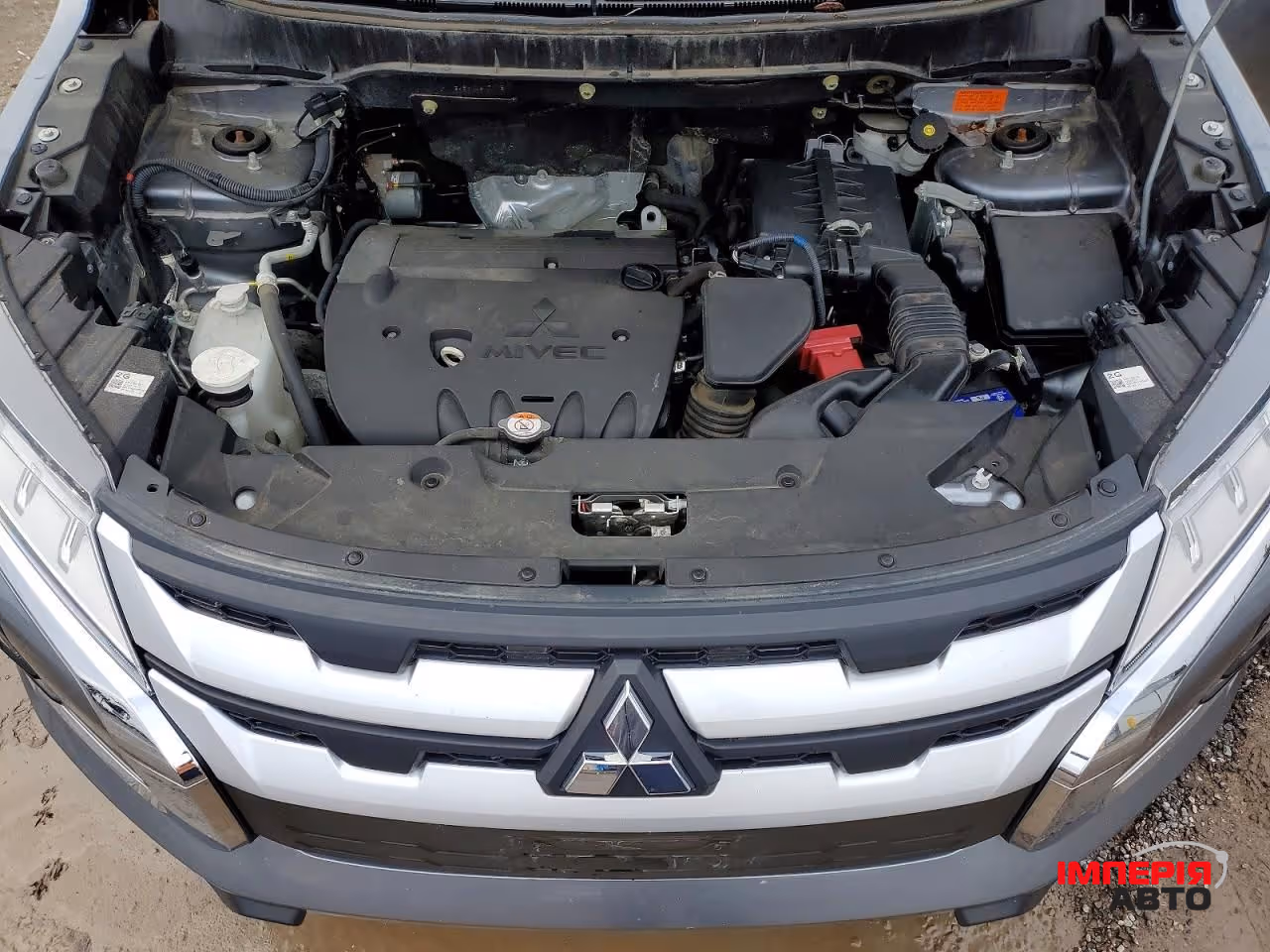 Mitsubishi Outlander Sport - фото 9