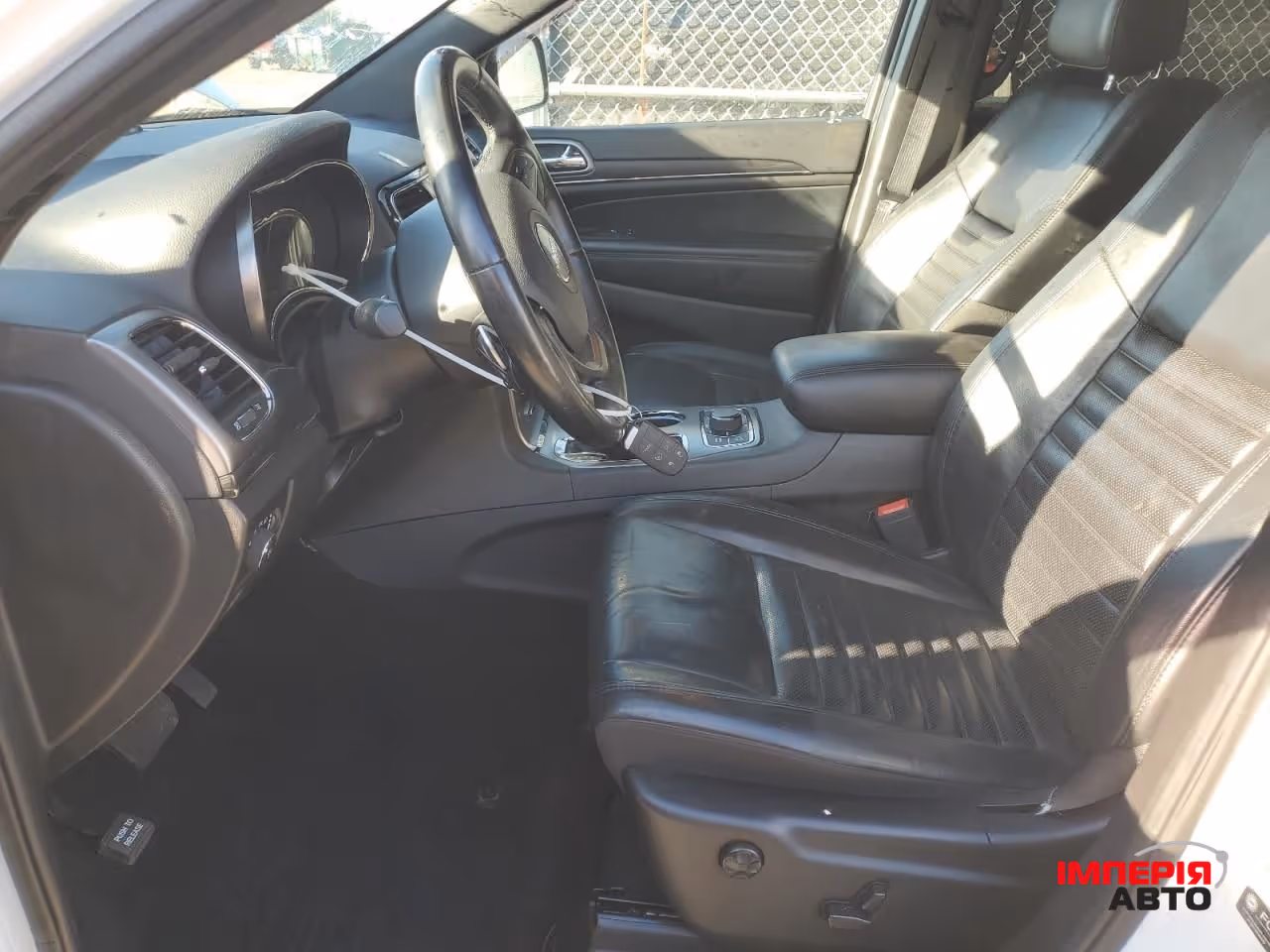 Jeep Grand Cherokee - фото 8