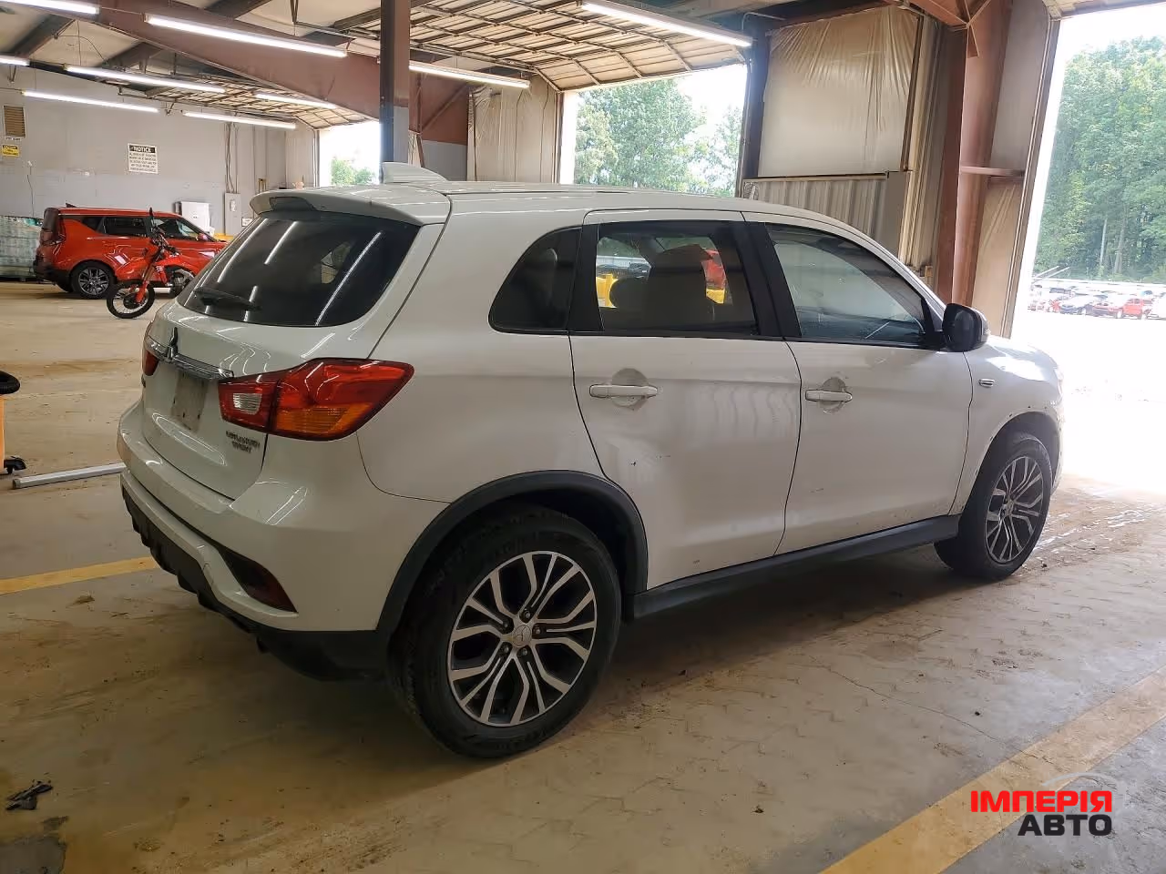Mitsubishi Outlander Sport - фото 4