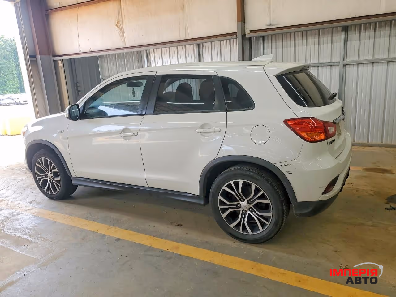 Mitsubishi Outlander Sport - фото 6