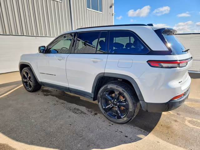 Jeep Grand Cherokee - фото 4