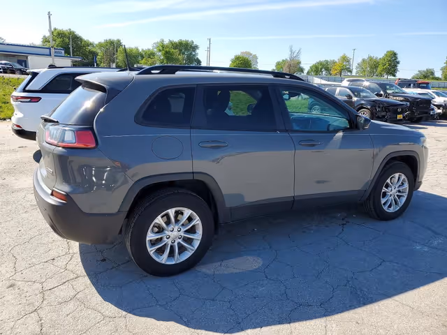 Jeep Cherokee - фото 5
