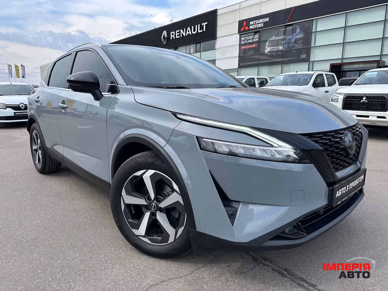Nissan Qashqai - фото 1