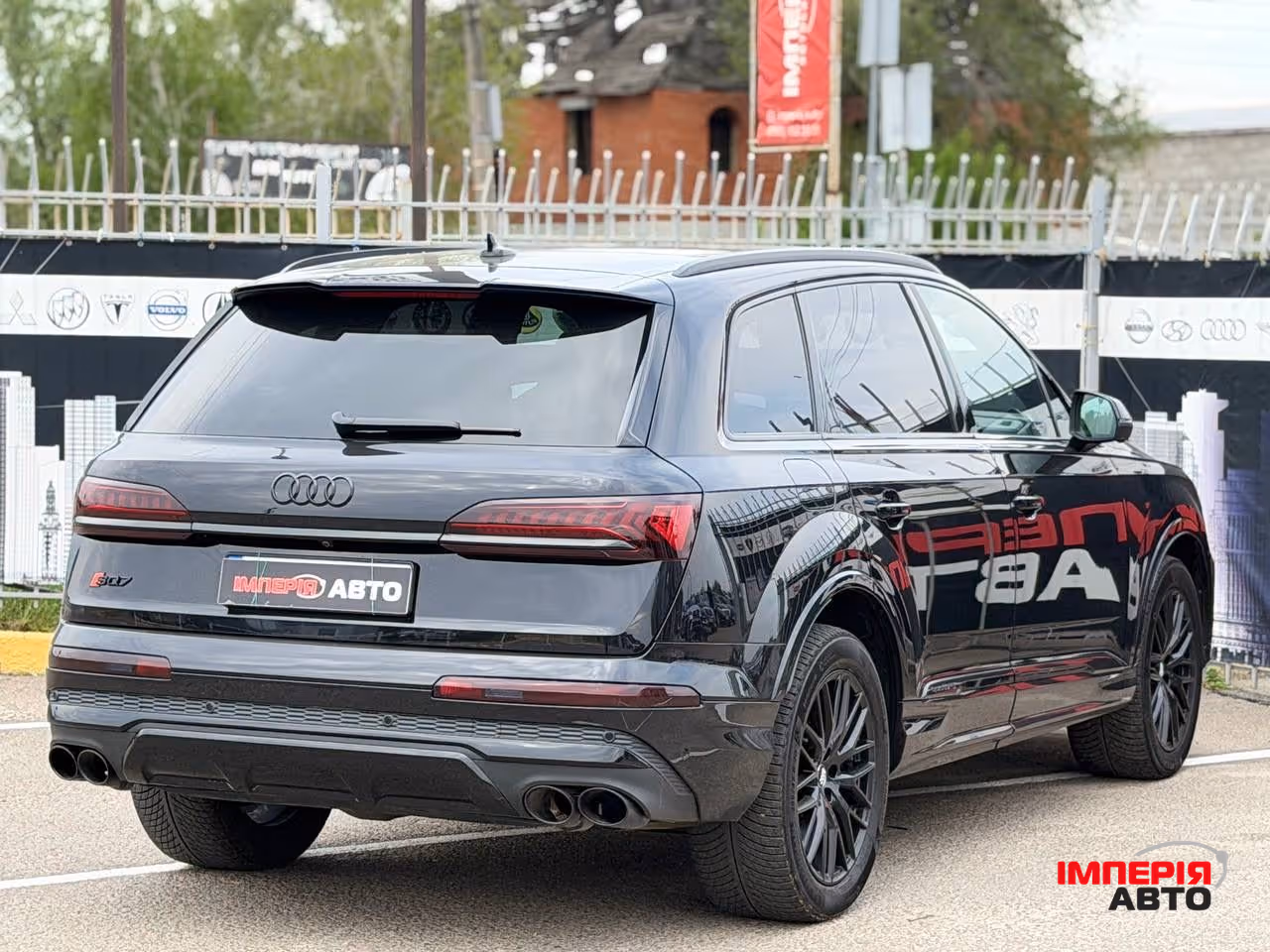 Audi SQ7 - фото 5