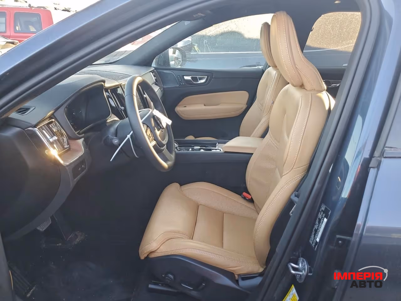 Volvo XC60 - фото 9