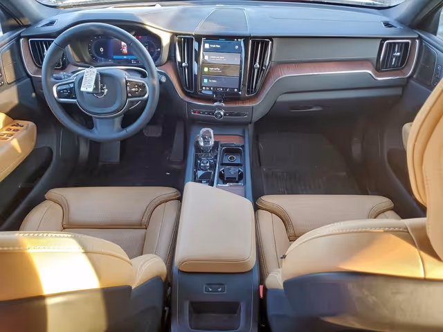Volvo XC60 - фото 4