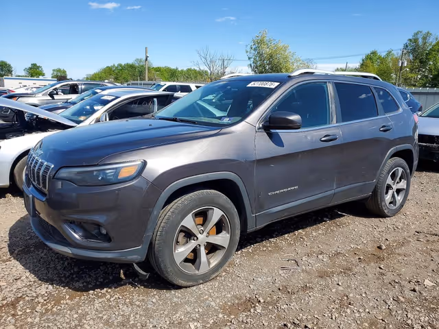 Jeep Cherokee - фото 3