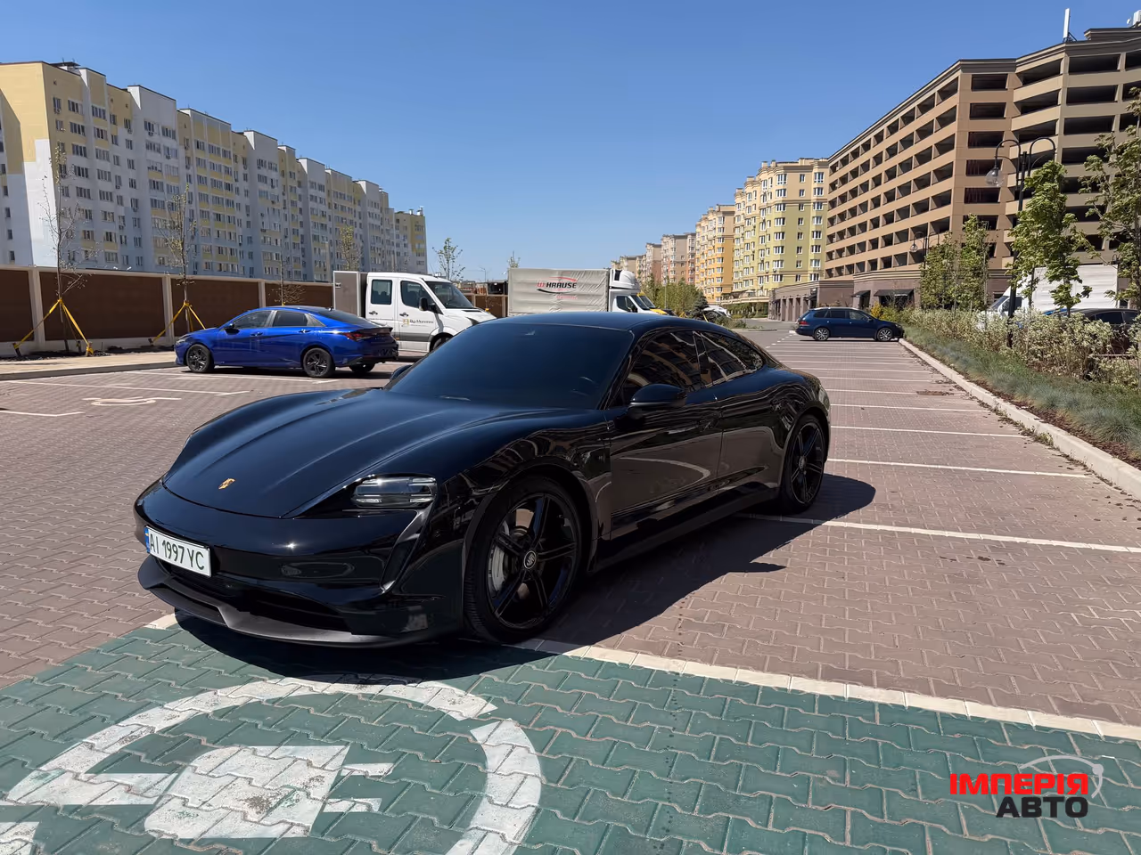 Porsche Taycan - фото 3