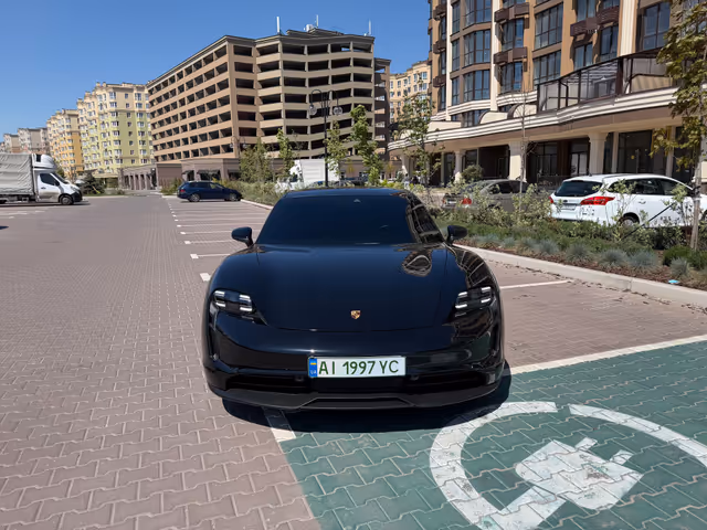 Porsche Taycan - фото 2