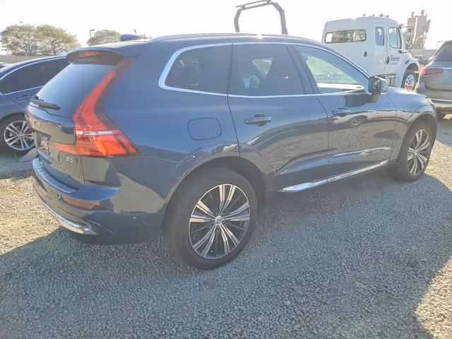Volvo XC60 - фото 4