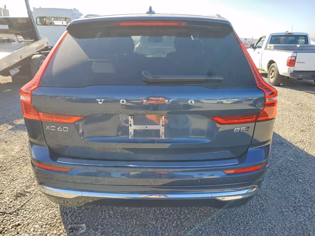 Volvo XC60 - фото 5