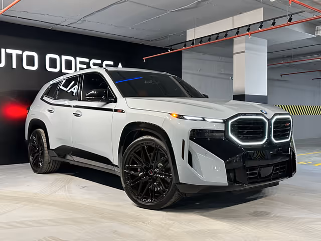 BMW XM - фото 3