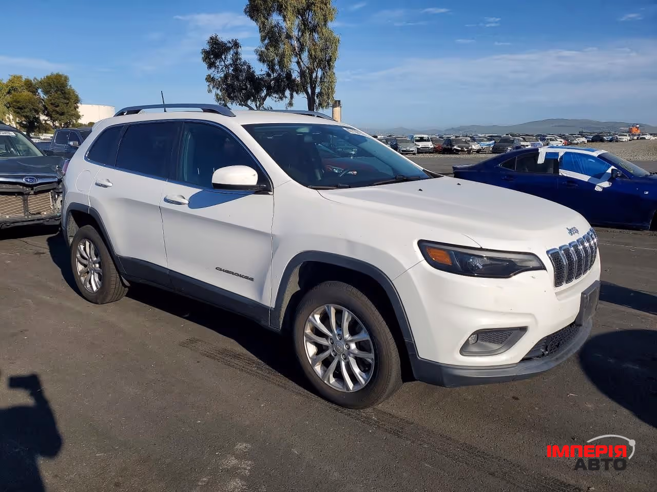 Jeep Cherokee - фото 3