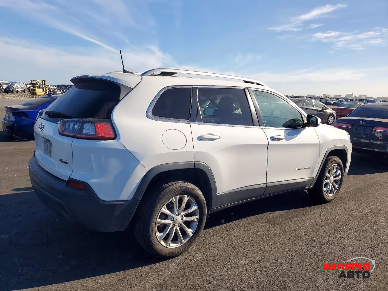 Jeep Cherokee - фото 5
