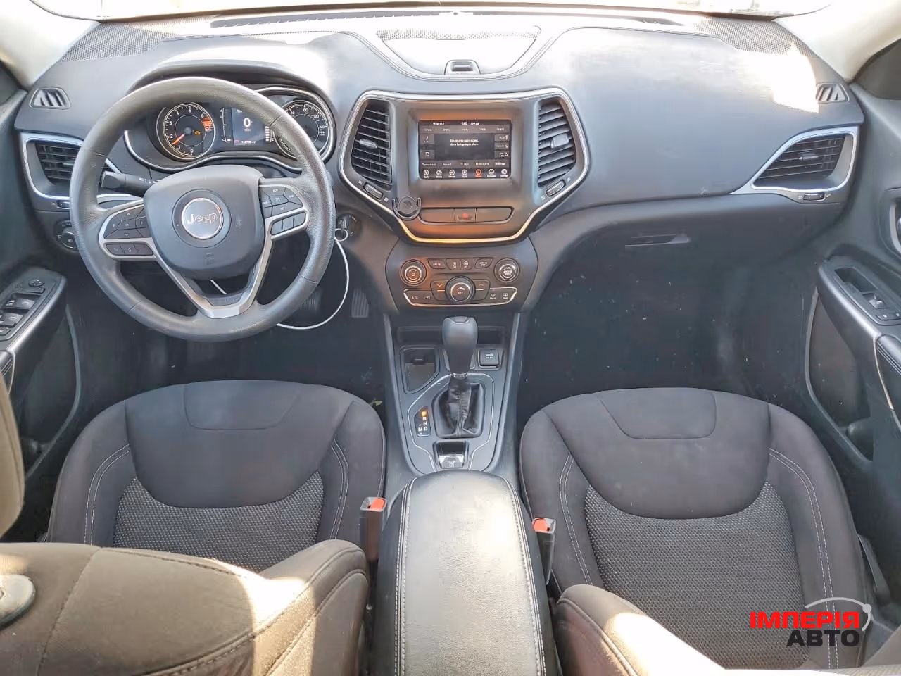 Jeep Cherokee - фото 7