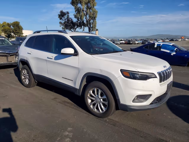 Jeep Cherokee - фото 3