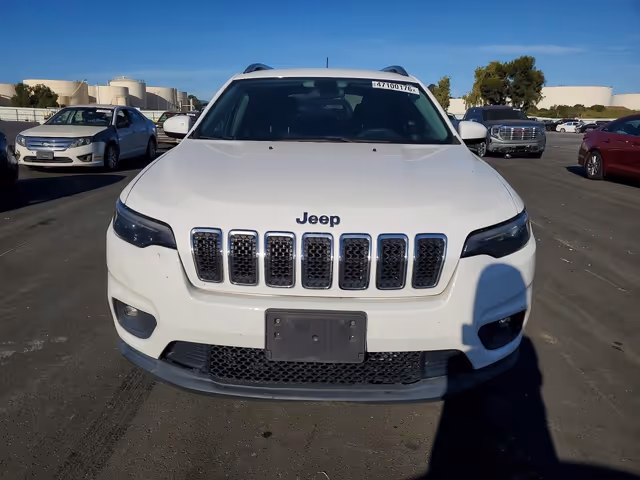 Jeep Cherokee - фото 1