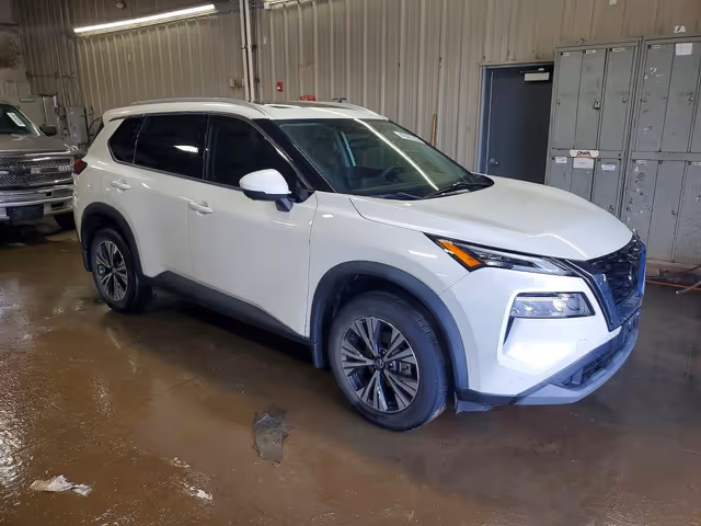Nissan Rogue - фото 2