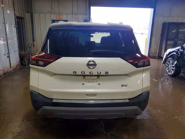 Nissan Rogue - фото 4