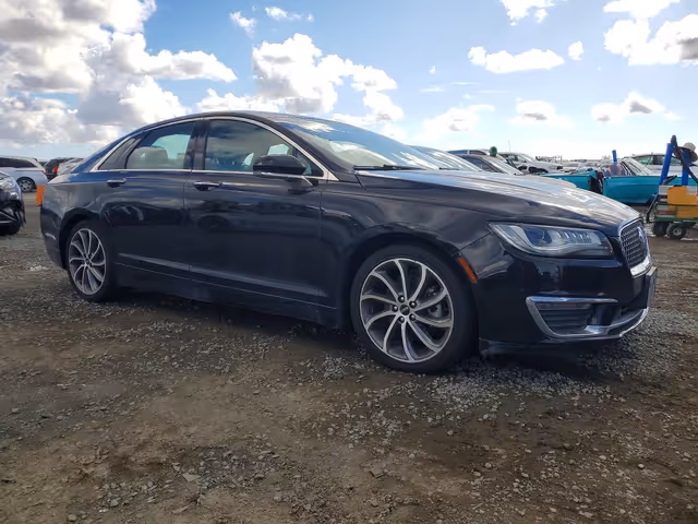 Lincoln MKZ - фото 3