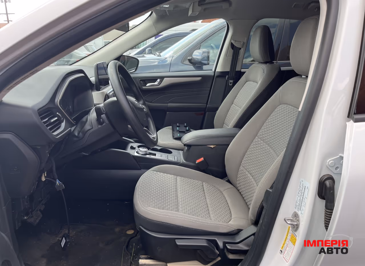 Ford Escape - фото 7