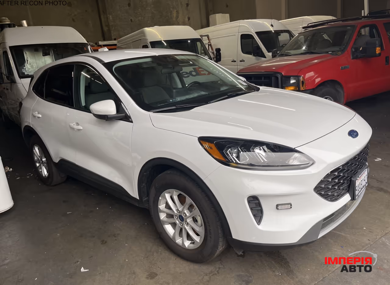 Ford Escape - фото 1