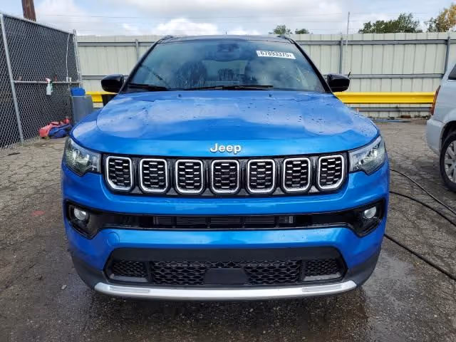 Jeep Compass - фото 1