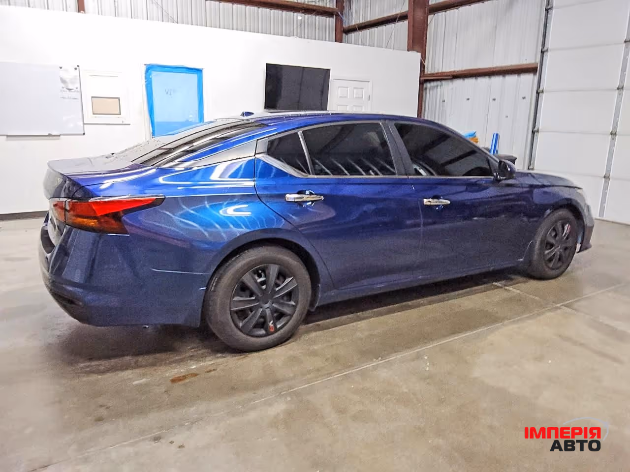 Nissan Altima - фото 2