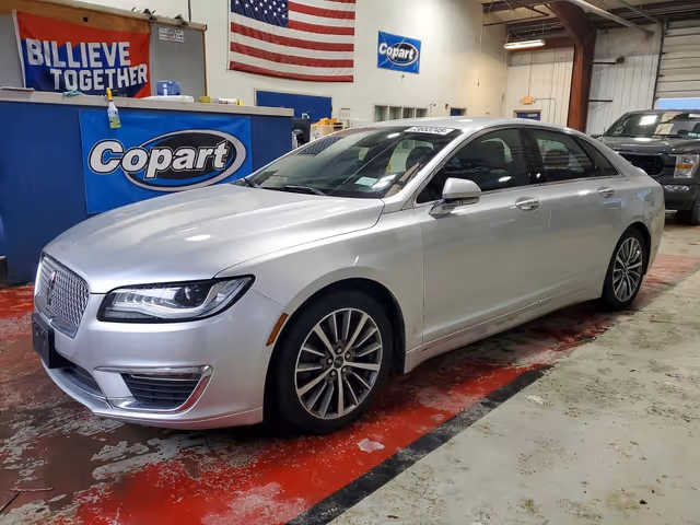 Lincoln MKZ - фото 3