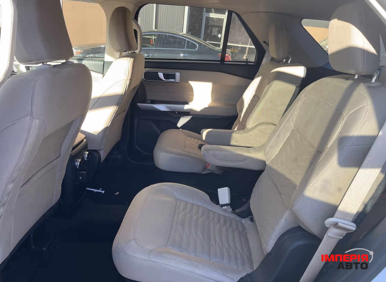 Ford Explorer - фото 6