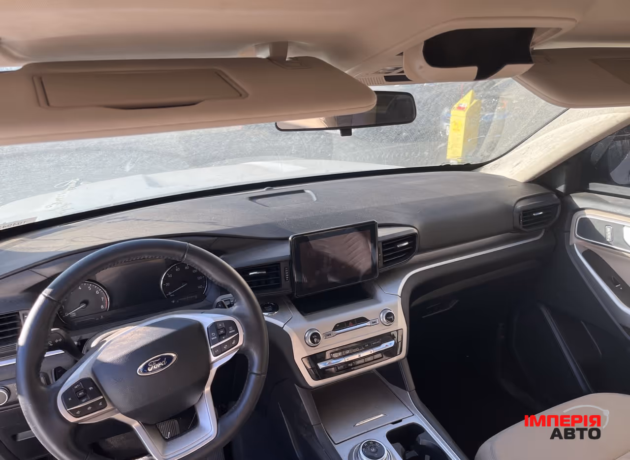 Ford Explorer - фото 13
