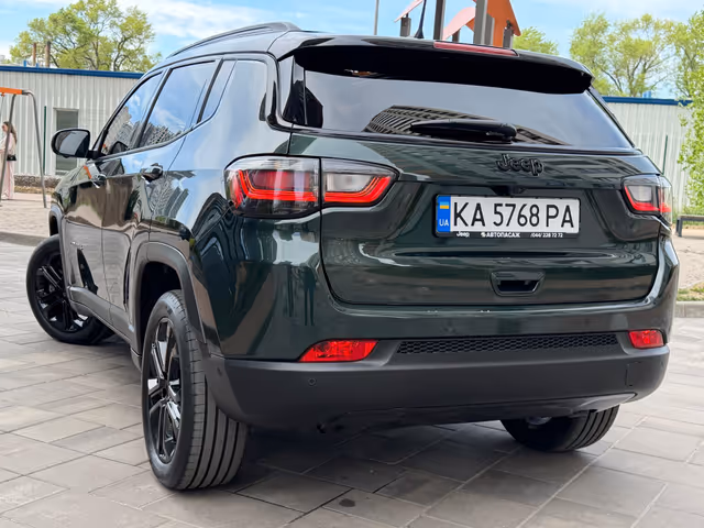 Jeep Compass - фото 2